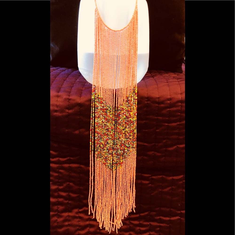 Fringy fashion necklace